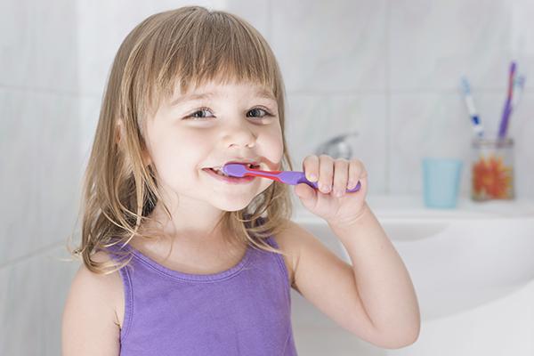 Consejos Para padres: Cómo Cuidar Los Dientes De Los Niños Desde Temprana Edad
